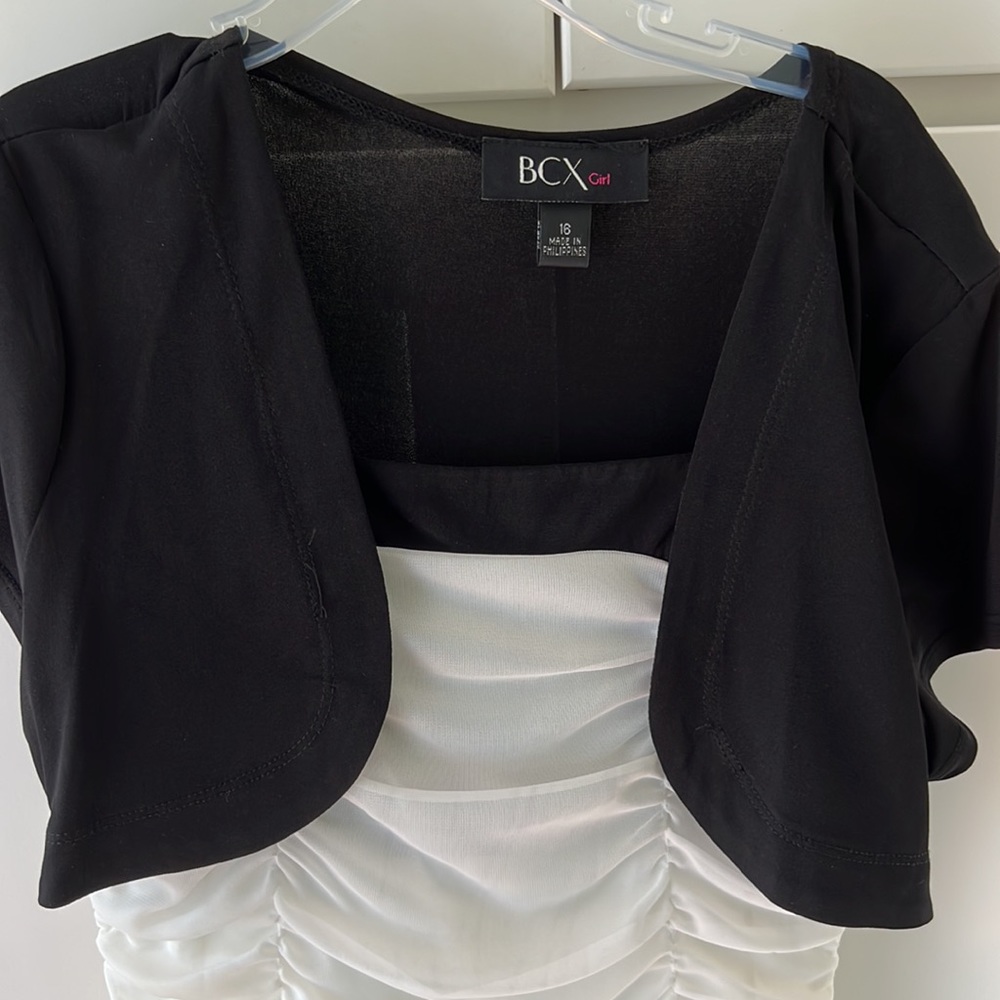 Black and white Dress with faux cardigan by BCX size 16 - Picture 3 of 8